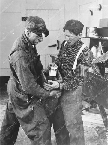 silent Universal film scene unidentified 7667-24