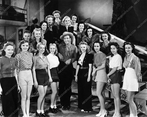 Robert Taylor and Ziegfeld Girls behind scenes film Ziegfeld Girl 7704-08