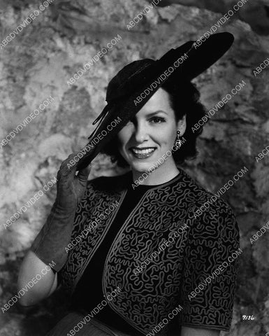 great Gale Sondergaard portrait 7762-17