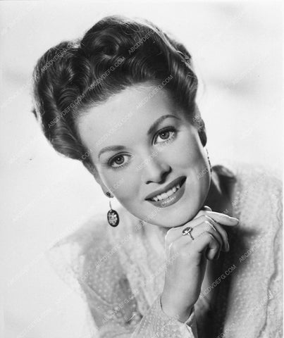 Maureen O'Hara portrait 7895-22