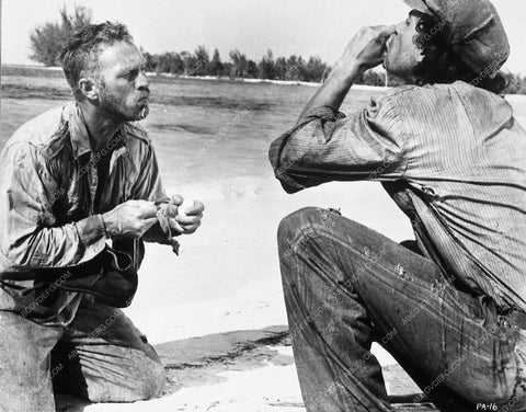 Steve McQueen Dustin Hoffman film Papillon 7895-29