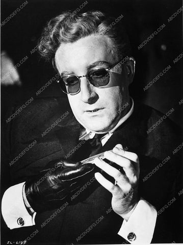 Peter Sellers film Dr. Strangelove 7992-13
