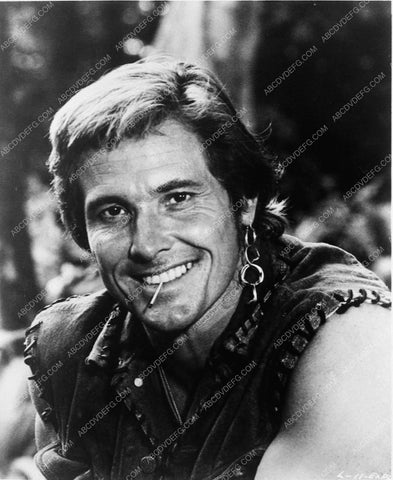 handsome beefcake actor William Smith 7992-14