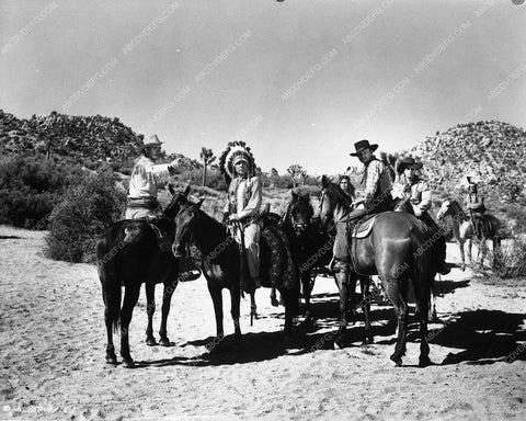 Jock Mahoney Dickie Moore serial film Cody of the Pony Express 8124-35