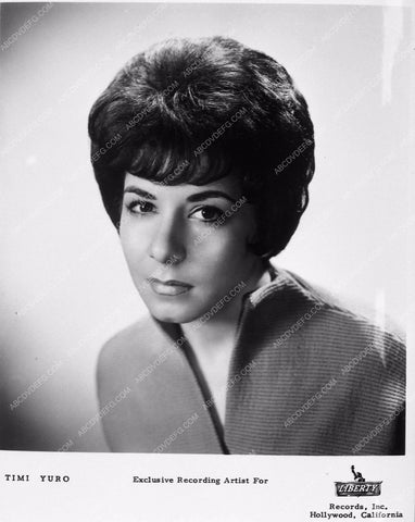 singer Timi Yuro portrait 8174-29