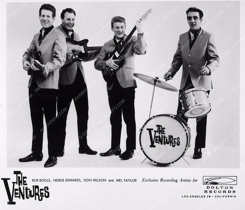 Don Wilson Bob Bogle Mel Taylor Nokie Edwards The Ventures portrait 8174-36