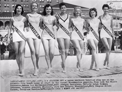 Miss America contestants Amanda Whitman Anna Stange plus 81bx01-068