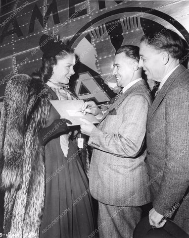 Jinx Falkenburg Senor Vincente Peralta Consul of Mexico 81bx01-198