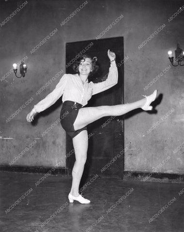unknown dancer dance rehearsel 81bx01-257