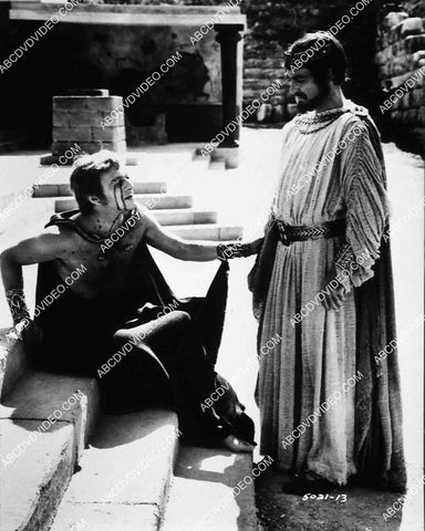 Richard Johnson Christopher Plummer film Oedipus the King 8201-14