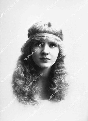 Mary Miles Minter portrait 8205-13