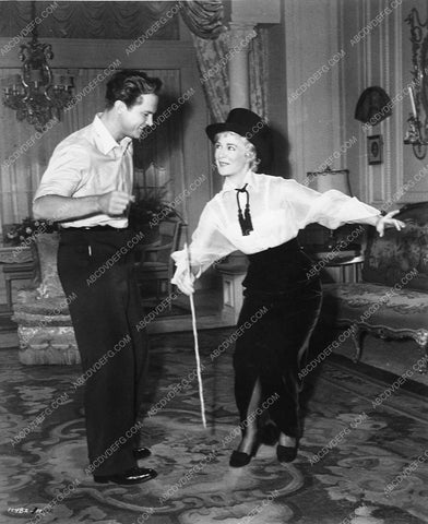 Betty Hutton Ralph Meeker film Somebody Loves Me 8206-33