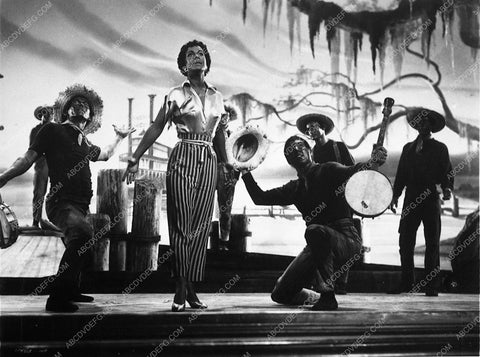 Betty Hutton film Somebody Loves Me 8206-34