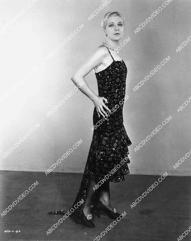 Natalie Moorhead full length fashion portrait 8240-15