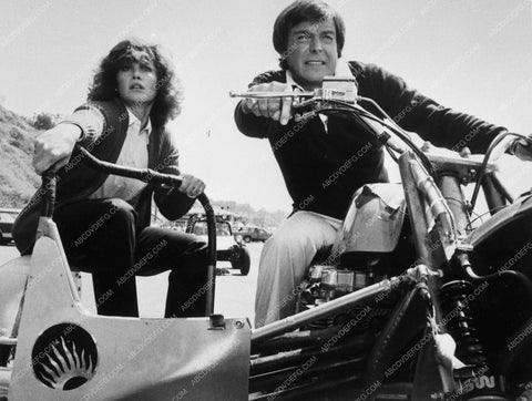 Robert Wagner Stefanie Powers motorcycle and sidecar TV show Hart To Hart 8271-04