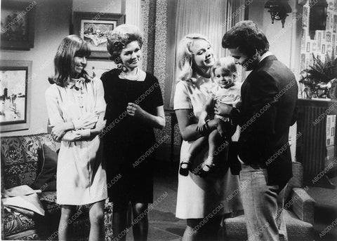 Pat Morrow and cast Peyton Place TV 8307-29