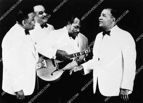 music group The Mills Brothers 8444-15