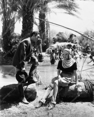 Marlene Dietrich Charles Boyer The Garden of Allah 8509-32
