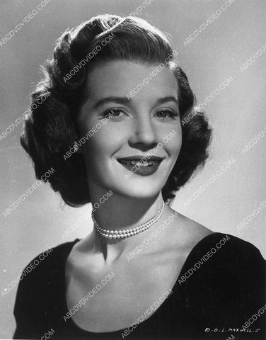 beautiful Lois Maxwell portrait 8597-31