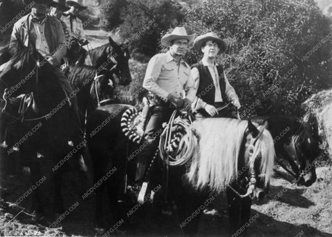 cowboy western star Bob Steele in Six Gun Man 8658-32