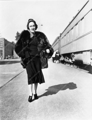 candid Gloria Swanson at Pasadena, Ca. train station 8803-03