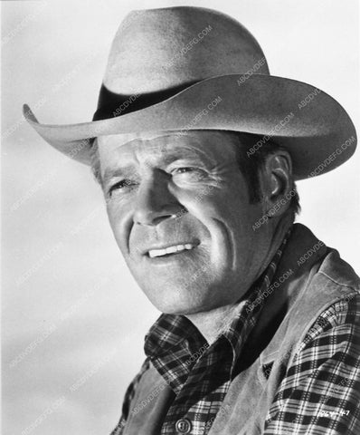 Dan Duryea western portrait 8831-03