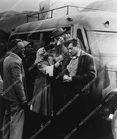 Jayne Mansfield Rick Jason film The Wayward Bus 8832-28