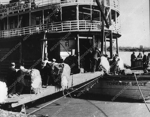 cotton bales being loaded on Tennessee Belle riverboat documentary film The River 8856-20