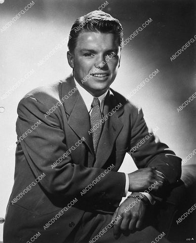 handsome Richard Jaeckel portrait 8905-07