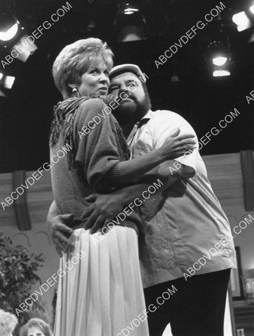 Vicki Lawrence Dom DeLuise TV game show Win Lose or Draw 8B11-015