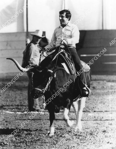 Jamie Farr on a bull TV The Wildest West Show of the Stars 8B11-016