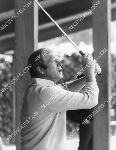 Ken Howard practices golf TV The White Shadow 8B11-101