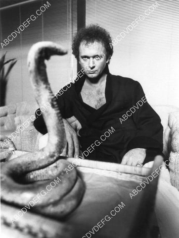 Anthony Geary dealing w a cobra TVM Kicks 8B11-226