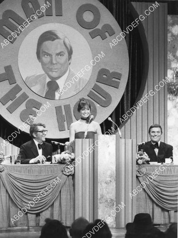 Karen Valentine Peter Marshall on TV The Dean Martin Celebrity Roast 8B11-503
