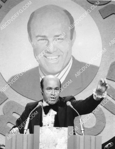 Joe Garagiola on TV The Dean Martin Celebrity Roast 8B11-517