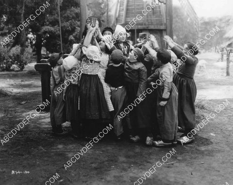 Marion Davies Owen Moore Louise Fazenda George Siegmann Karl Dane silent film The Red Mill 8B11-705