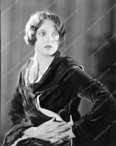 silent film star Corinne Griffith portrait 8b03-093