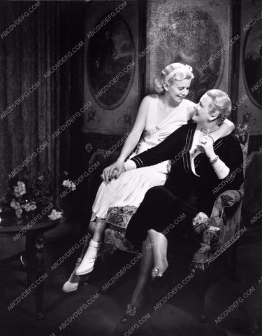 Jean Harlow and her mother? 8b03-150