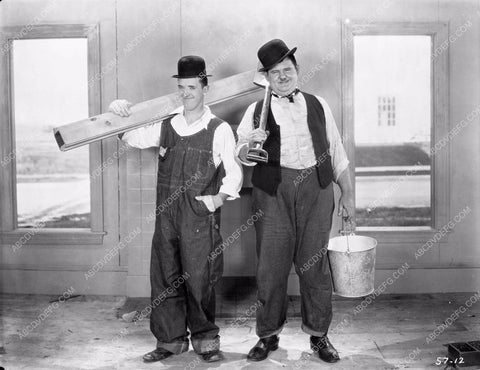 Stan Laurel Oliver Hardy comedy short The Finishing Touch 8b03-448