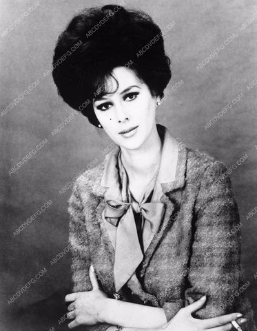 Sue Lloyd portrait 8b03-539