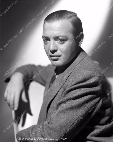 Peter Lorre studio sitting portrait 8b03-610