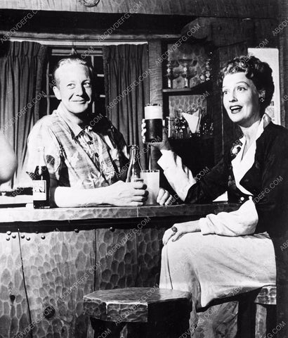 Jeanette MacDonald Gene Raymond relax at home 8b03-804