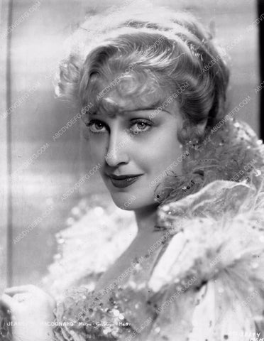 Jeanette MacDonald portrait 8b03-821