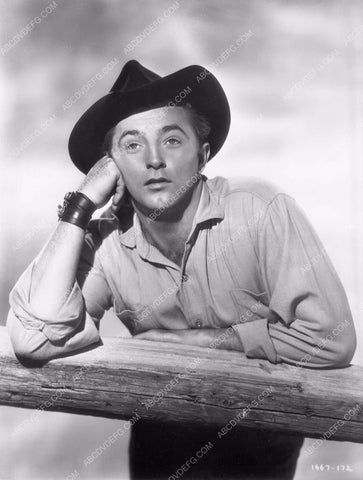 Robert Mitchum western portrait The Red Pony 8b4-009