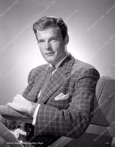 early MGM Roger Moore portrait 8b4-021