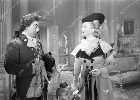 Joyce Howard Margaretta Scott Wanda Rotha Mary Clare film Mrs. Fitzherbert 8b4-039