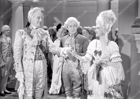 Joyce Howard Margaretta Scott Wanda Rotha Mary Clare film Mrs. Fitzherbert 8b4-048