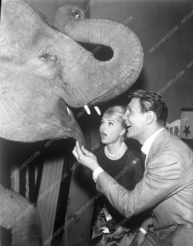 Jack Palance and elephant TV show Greatest Show on Earth 8b4-225