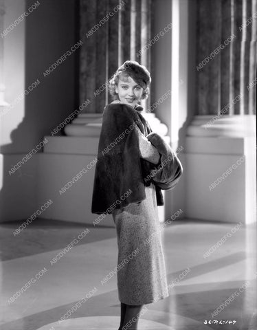 Ida Lupino costume wardrobe shots One Rainy Afternoon 8b4-312