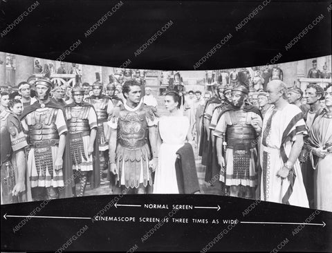 Richard Burton cinemascope The Robe compare contrast new vs old 8b4-627